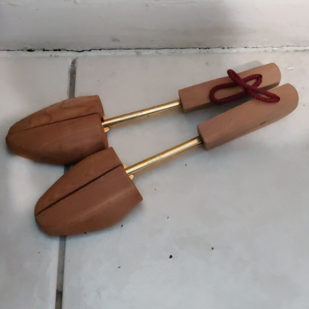 Women's shoe tree